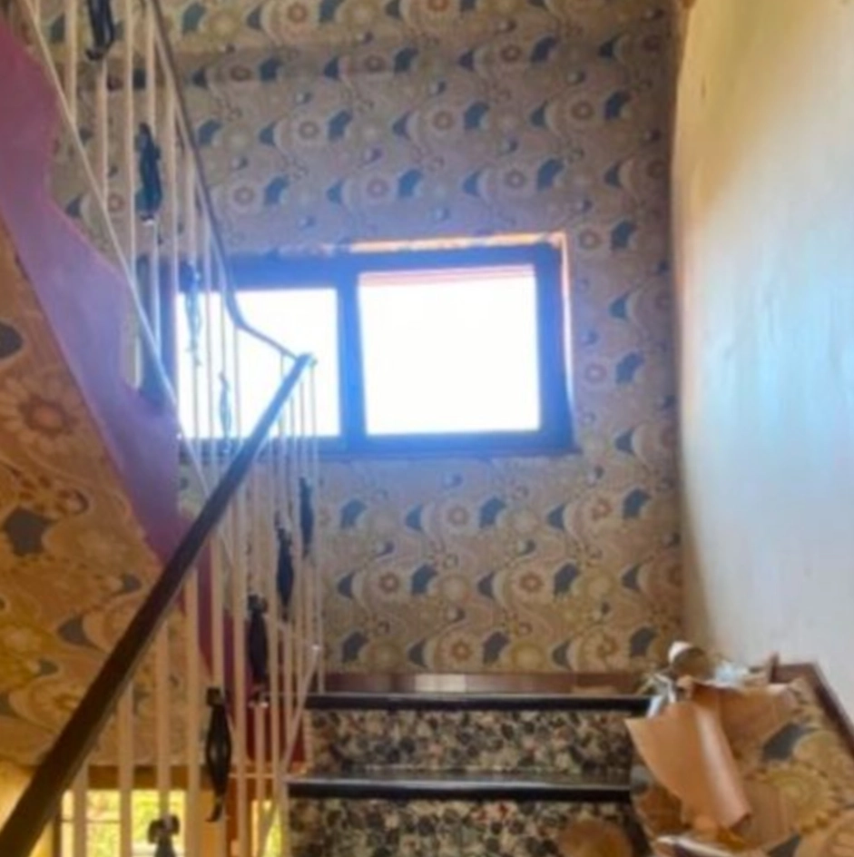 Peinture de cage d'escalier - Image 2